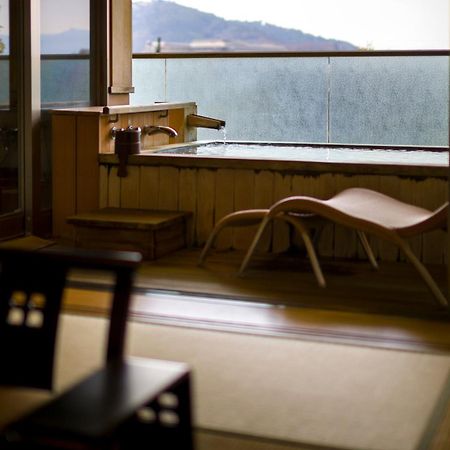 Kaneyamaen Fujiyoshida Buitenkant foto